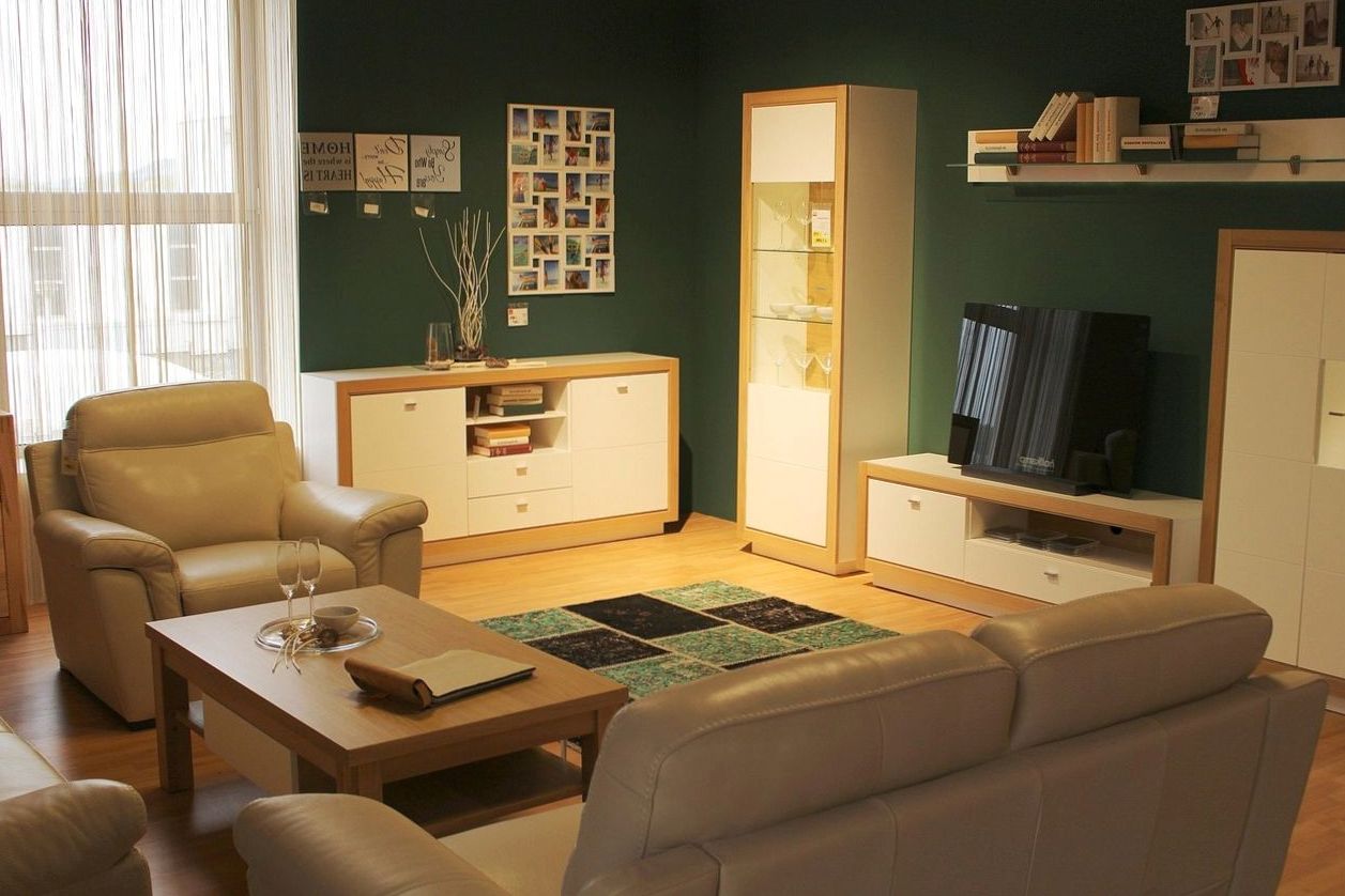 Contemporary home office in Melbourne